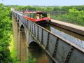 Llangollen Canal mit dem Pontcysyllte Äquadukt 40 Meter über dem River Dee
